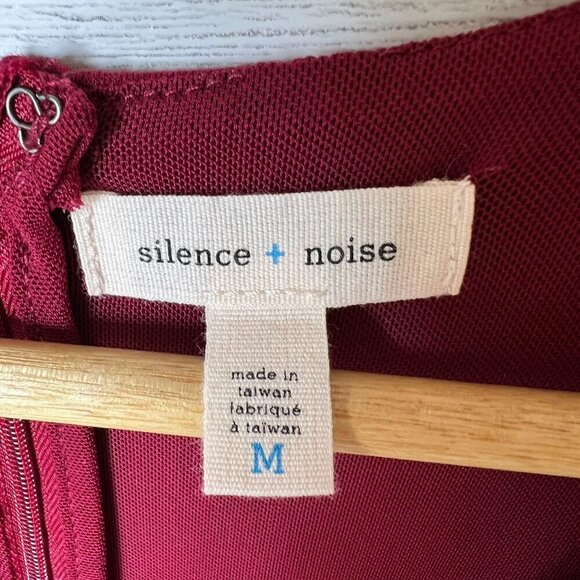 Silence + Noise Romper Womens Size Medium Cranberry Burgundy Long Sleeve Pockets - Picture 2 of 16